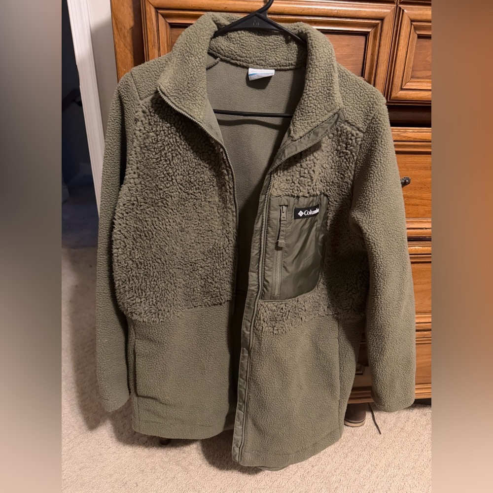 Army/olive green Columbia fleece